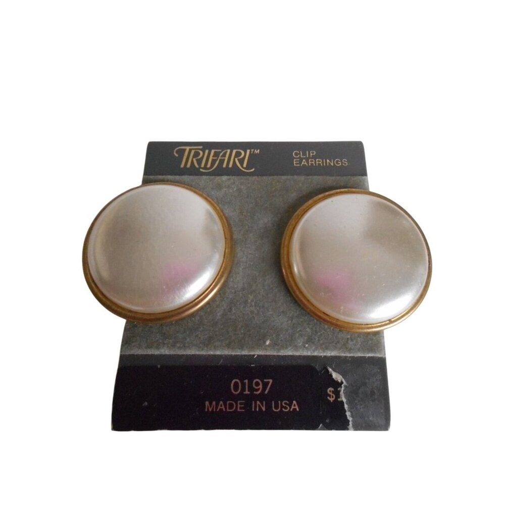 New Vintage 1980s Trifari clip on earrings button gold costume jewelry